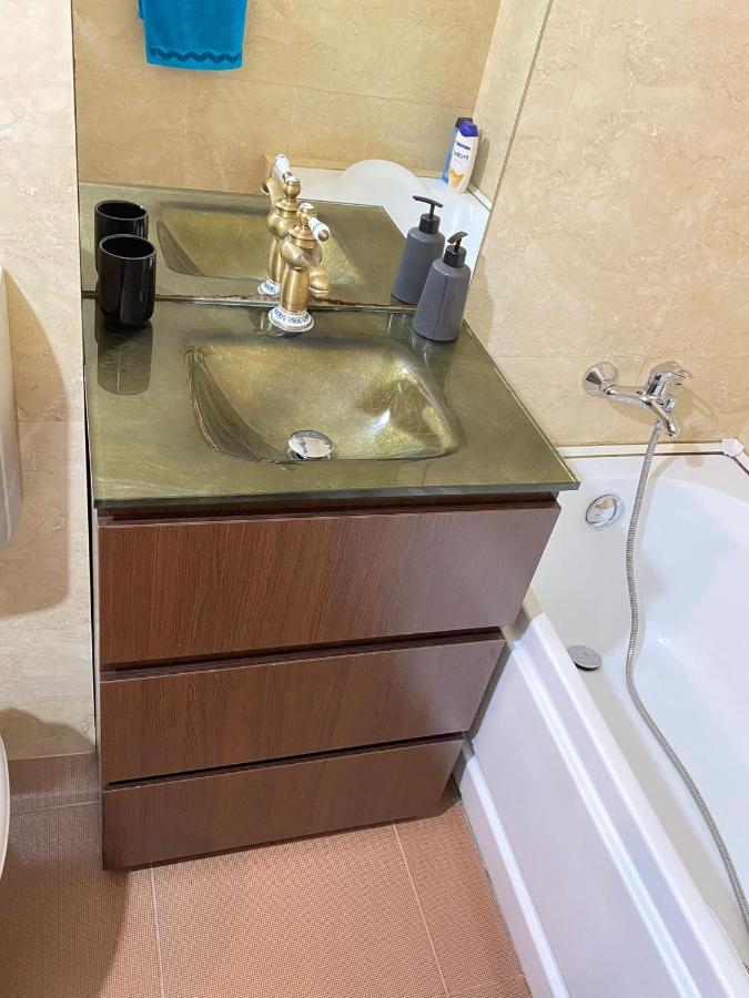Bucharest Apartment Near The Center, Subway, Mall And Park Kültér fotó